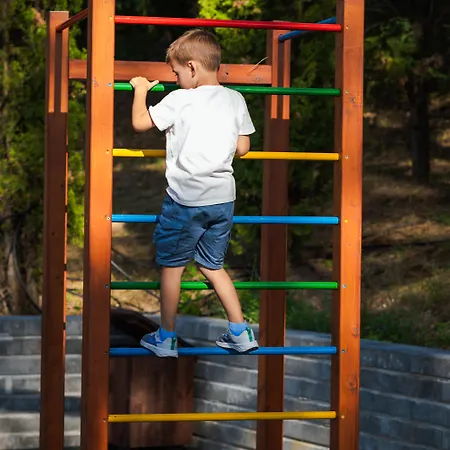 Maxi Park & 호텔 벨린그래드