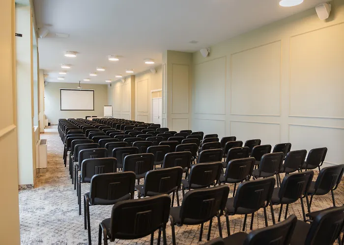 Maxi Park & فندق 5*