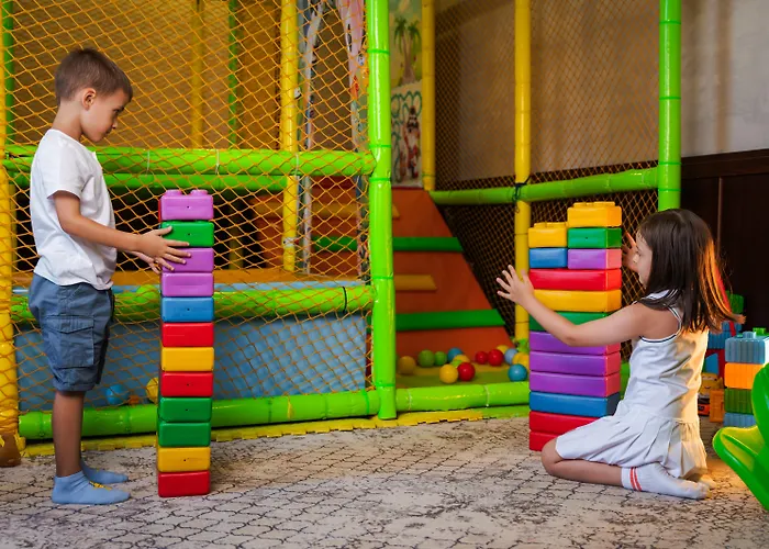 Maxi Park & 5* Velingrad