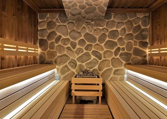 فندق Maxi Park & فيلينغراد