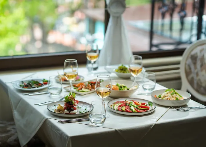 Maxi Park & 5* Velingrad